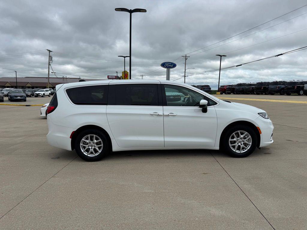used 2023 Chrysler Pacifica car, priced at $23,999