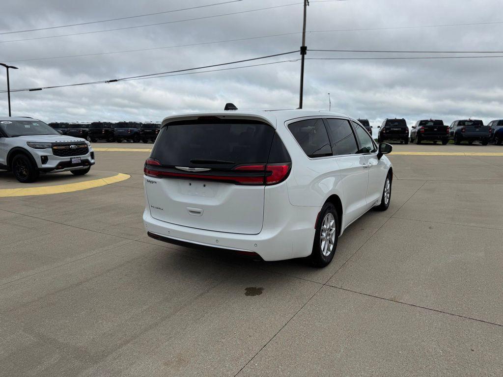 used 2023 Chrysler Pacifica car, priced at $23,999