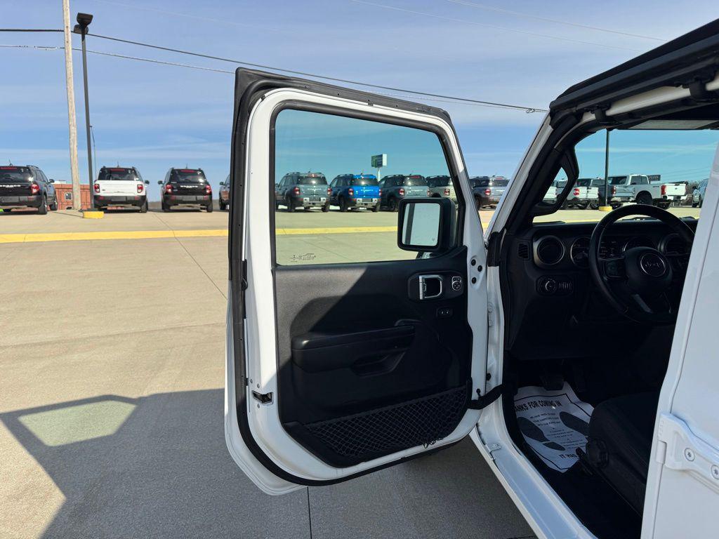 used 2021 Jeep Wrangler Unlimited car, priced at $23,990