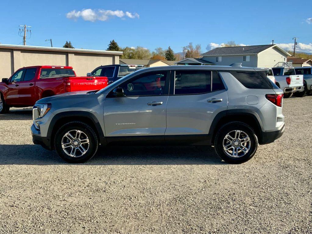 new 2026 GMC Terrain car, priced at $33,614