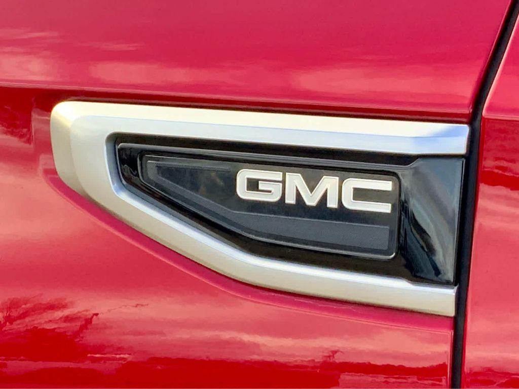 used 2021 GMC Yukon XL car, priced at $48,900