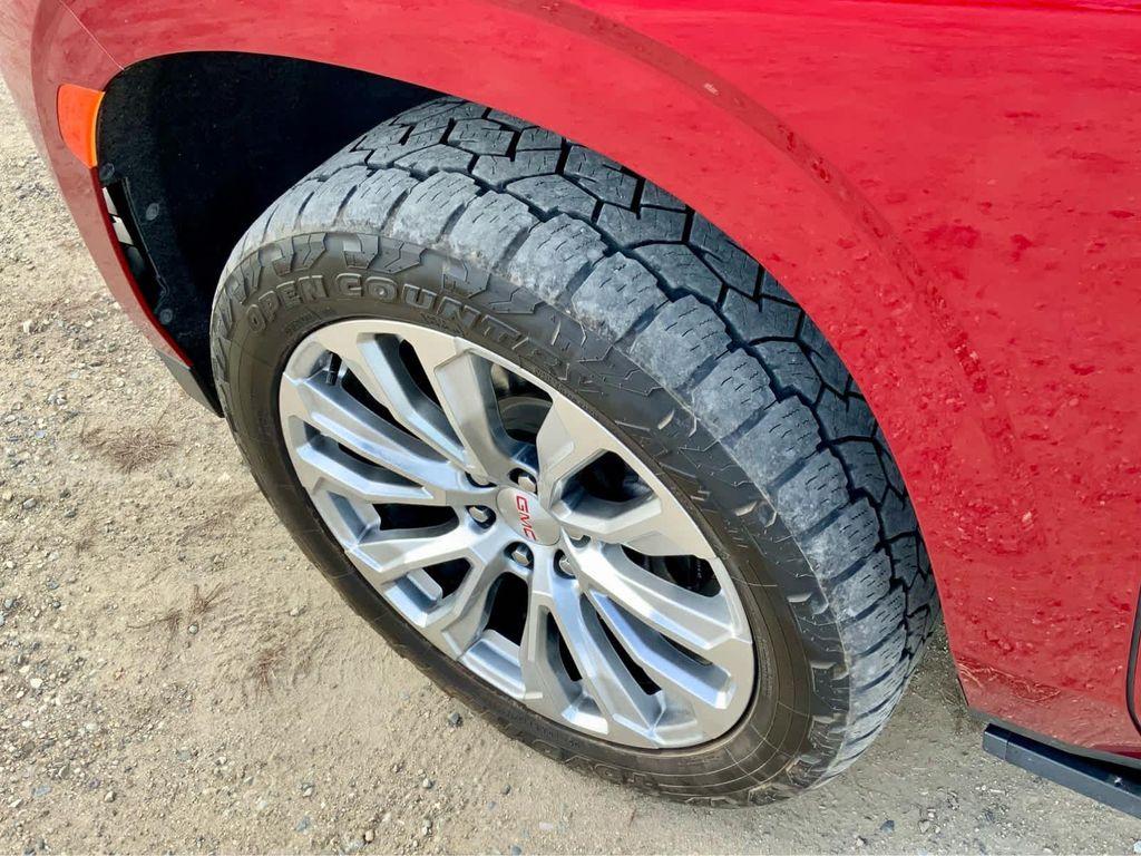 used 2021 GMC Yukon XL car, priced at $48,900