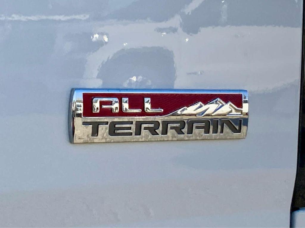 used 2019 GMC Canyon car, priced at $25,999