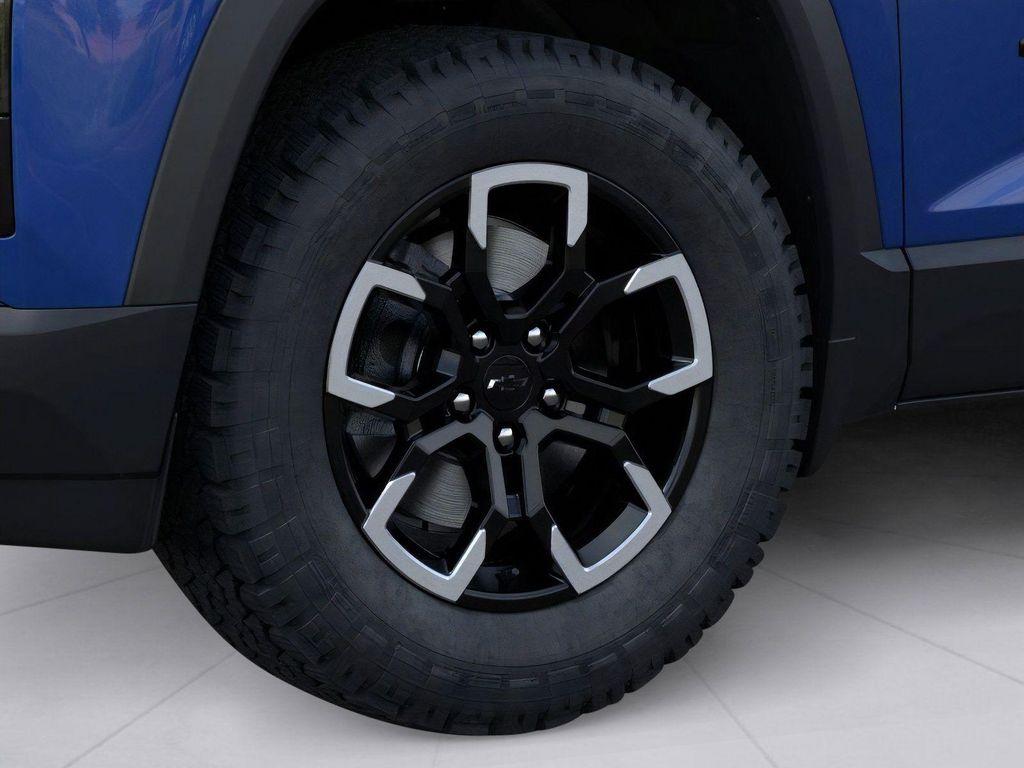 new 2026 Chevrolet Equinox car, priced at $36,185