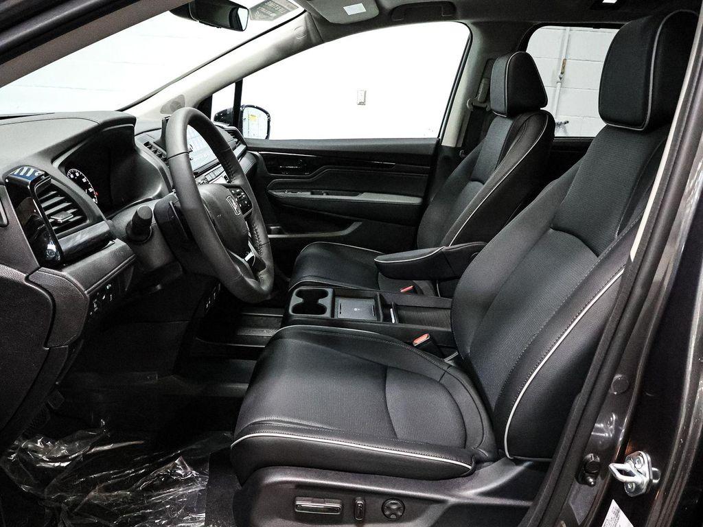 new 2026 Honda Odyssey car, priced at $49,398
