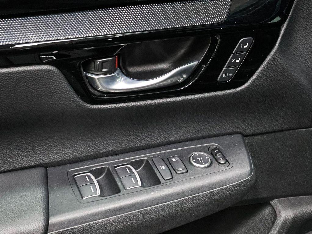 used 2023 Honda CR-V Hybrid car, priced at $28,458