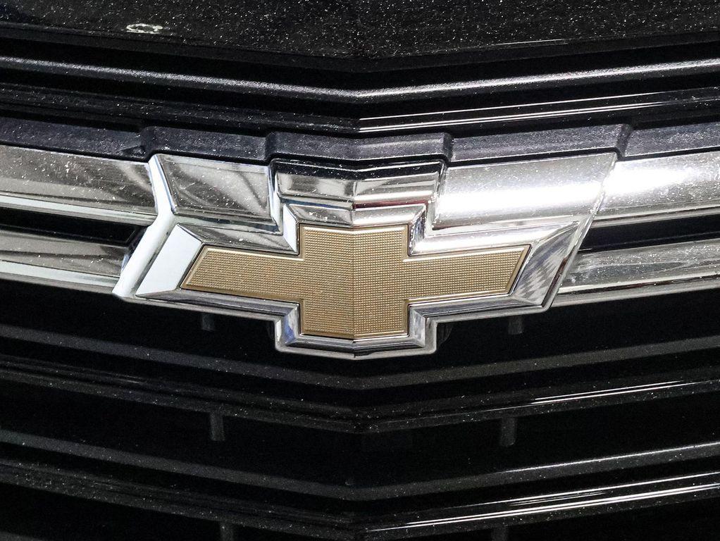 used 2024 Chevrolet Equinox car, priced at $22,568