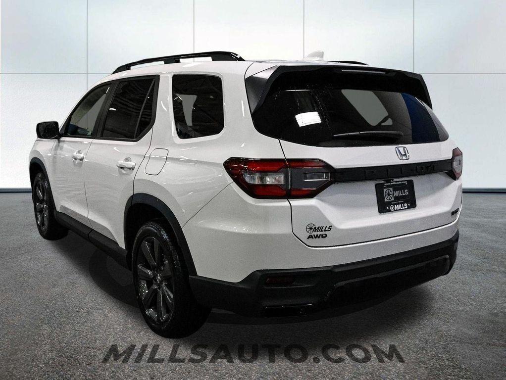 new 2026 Honda Pilot car, priced at $54,245
