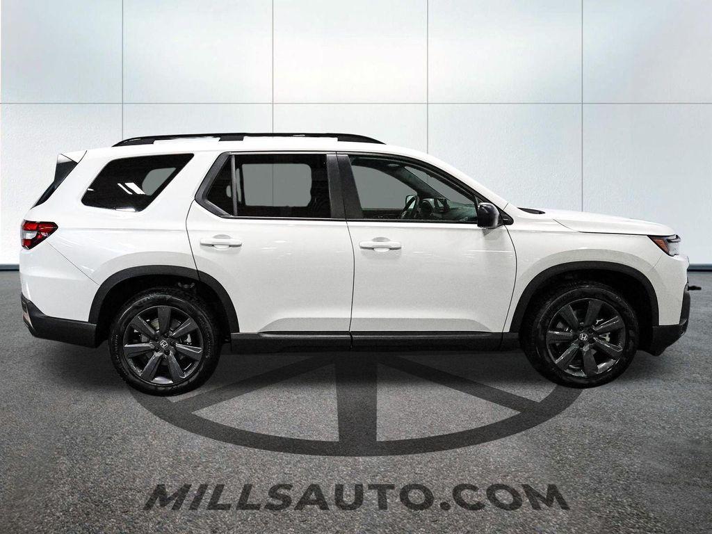 new 2026 Honda Pilot car, priced at $54,245