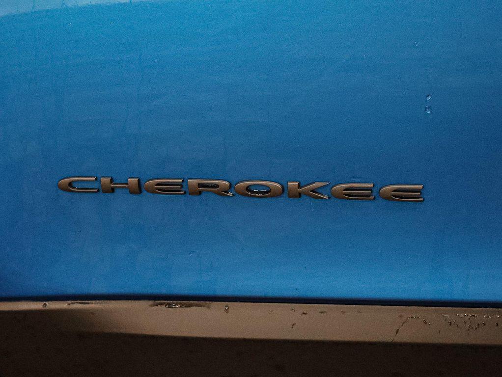 used 2019 Jeep Cherokee car, priced at $18,116