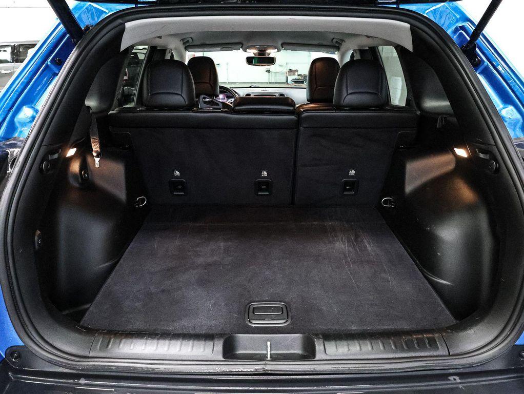 used 2019 Jeep Cherokee car, priced at $18,116