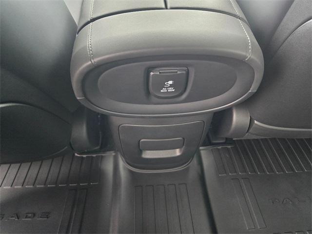 new 2026 Hyundai Palisade Hybrid car, priced at $61,160