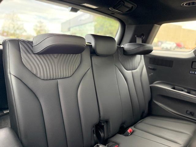 used 2024 Hyundai Palisade car, priced at $37,991