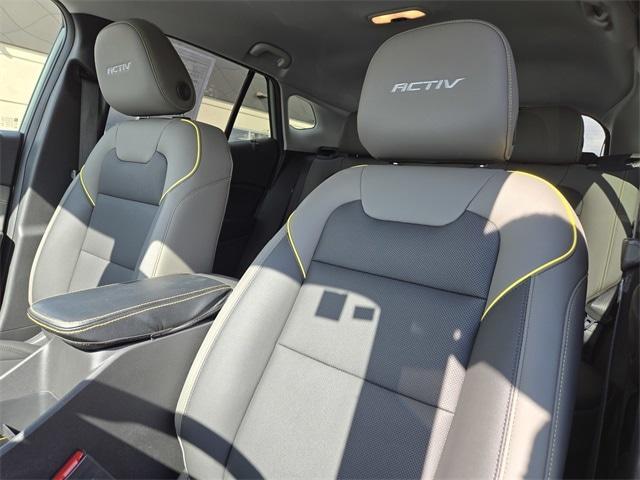 used 2025 Chevrolet Trax car, priced at $23,394