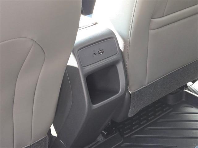 used 2025 Chevrolet Trax car, priced at $23,394