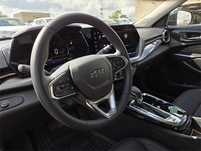used 2025 Chevrolet Trax car, priced at $23,394