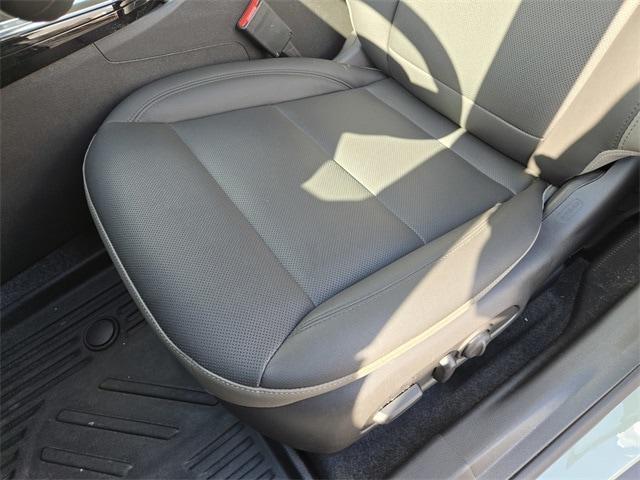 used 2025 Chevrolet Trax car, priced at $23,394