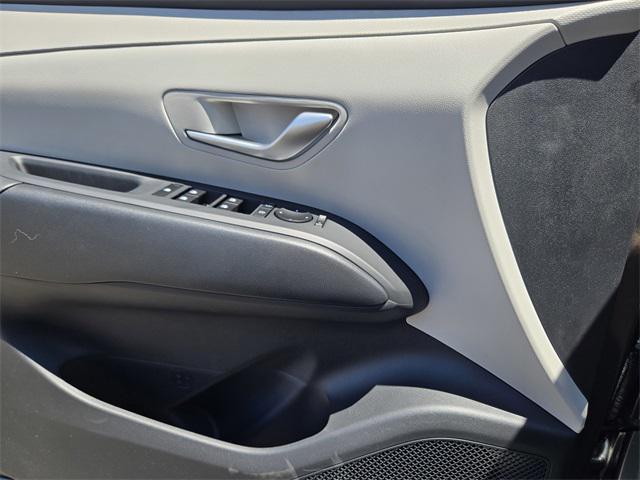 new 2025 Hyundai TUCSON Hybrid car, priced at $34,975