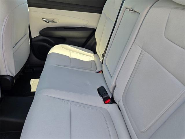 new 2025 Hyundai TUCSON Hybrid car, priced at $34,975
