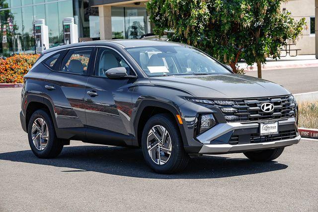 new 2026 Hyundai TUCSON Hybrid car, priced at $34,290