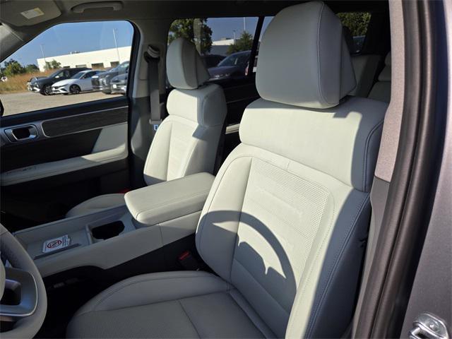 new 2025 Hyundai SANTA FE HEV car, priced at $45,029