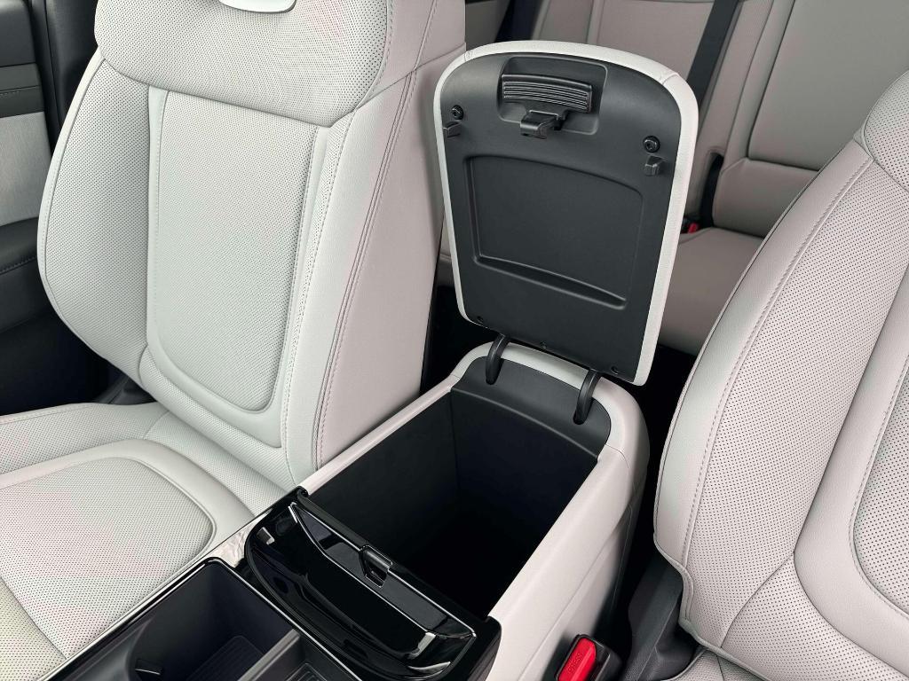 new 2026 Hyundai TUCSON Hybrid car, priced at $44,275