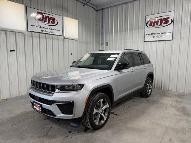 new 2026 Jeep Grand Cherokee car, priced at $45,946