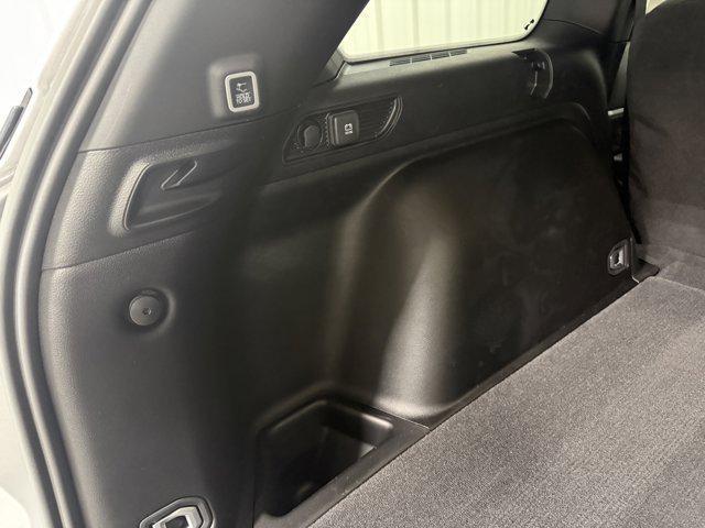 new 2026 Jeep Grand Cherokee car, priced at $45,946