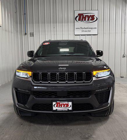 new 2026 Jeep Grand Cherokee car, priced at $46,990