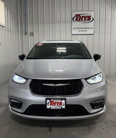 used 2024 Chrysler Pacifica car, priced at $33,860