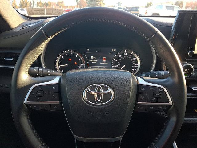 used 2023 Toyota Highlander car, priced at $38,488