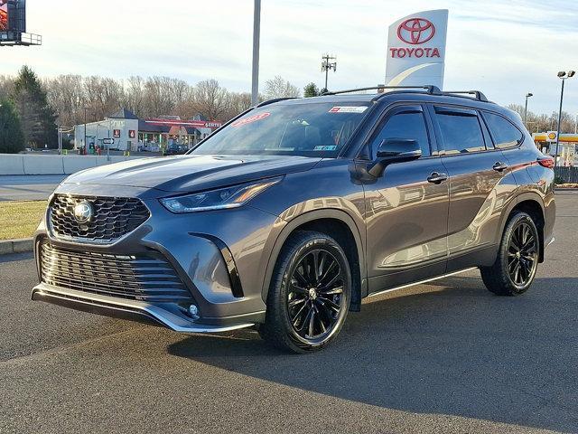 used 2023 Toyota Highlander car, priced at $38,488