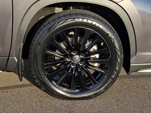 used 2023 Toyota Highlander car, priced at $38,488
