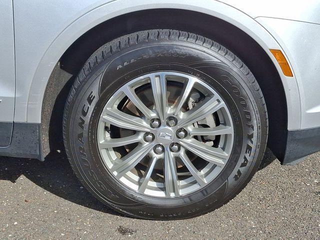 used 2018 Cadillac XT5 car, priced at $15,000