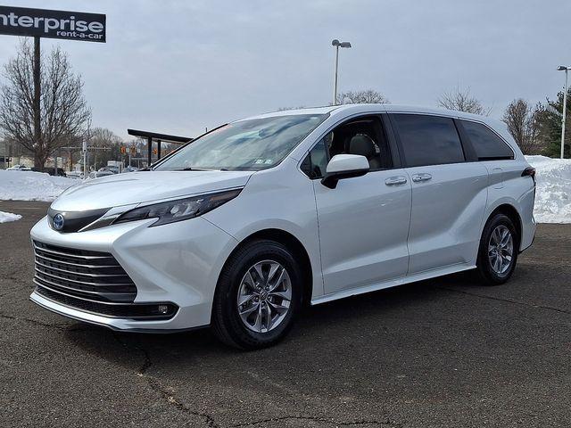 used 2025 Toyota Sienna car, priced at $46,995