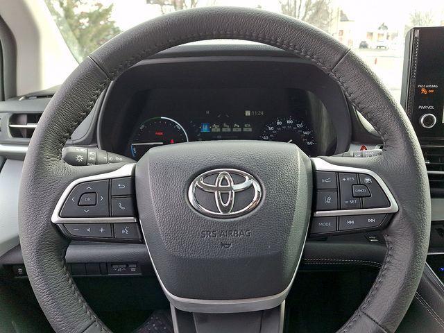used 2025 Toyota Sienna car, priced at $46,995