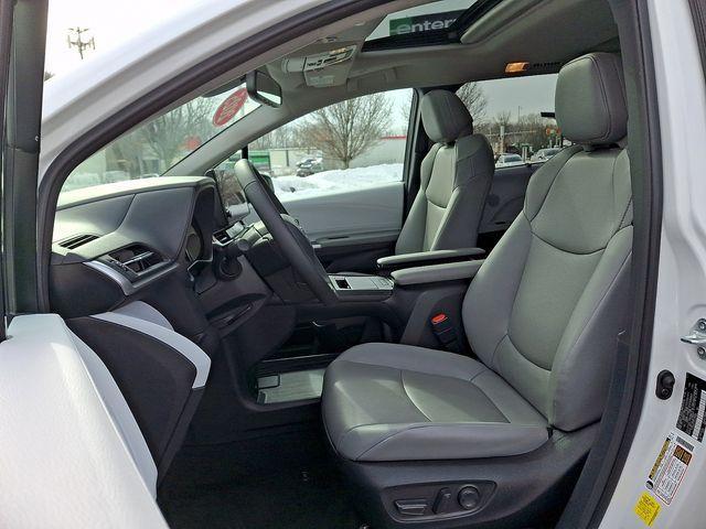 used 2025 Toyota Sienna car, priced at $46,995