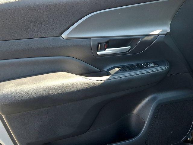used 2025 Toyota Grand Highlander car, priced at $43,334