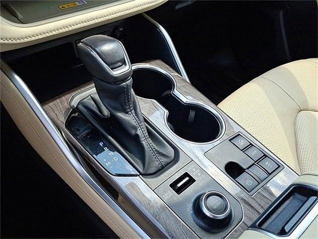 used 2024 Toyota Highlander car, priced at $44,900