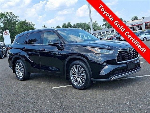 used 2024 Toyota Highlander car, priced at $44,900
