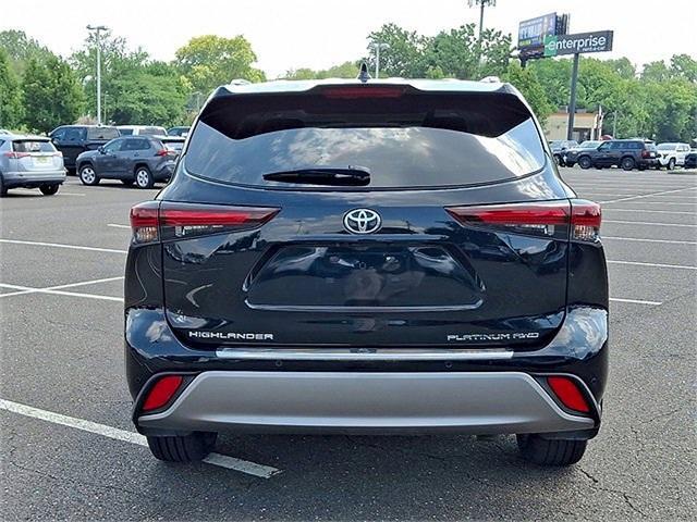 used 2024 Toyota Highlander car, priced at $44,900