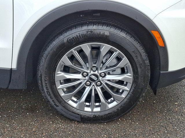 used 2025 Cadillac XT4 car, priced at $37,852