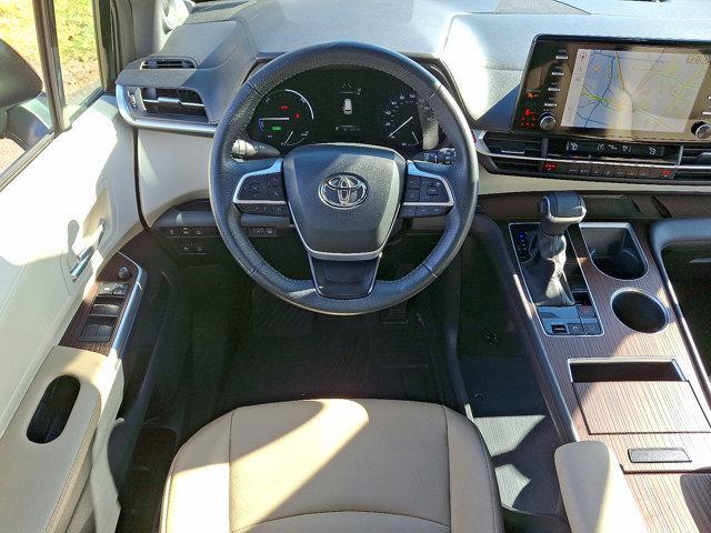 used 2023 Toyota Sienna car, priced at $43,500