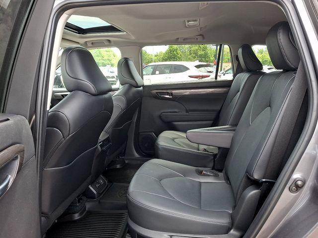 used 2024 Toyota Highlander car, priced at $45,090
