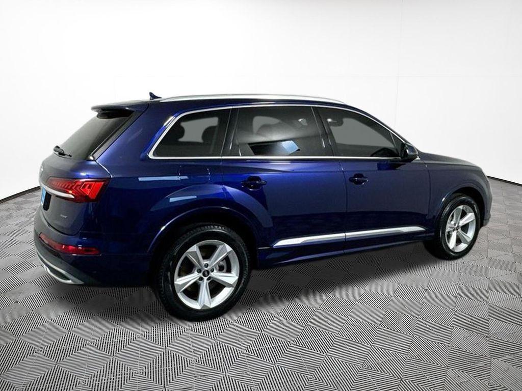 used 2022 Audi Q7 car, priced at $26,433
