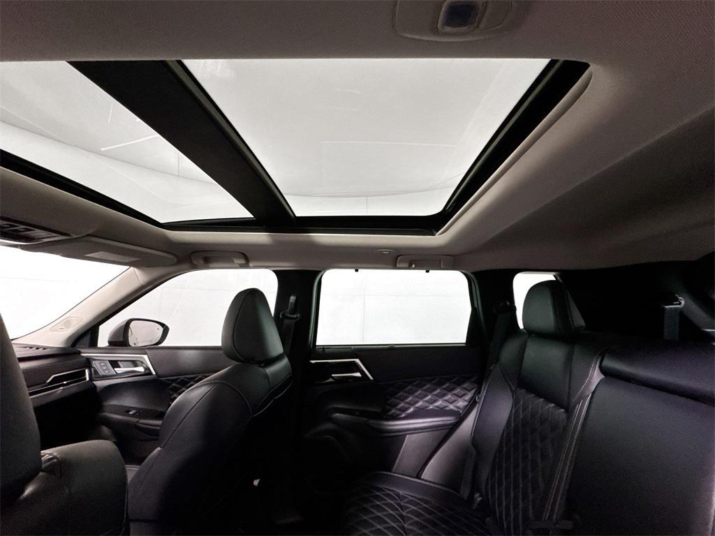 used 2023 Mitsubishi Outlander PHEV car, priced at $27,992