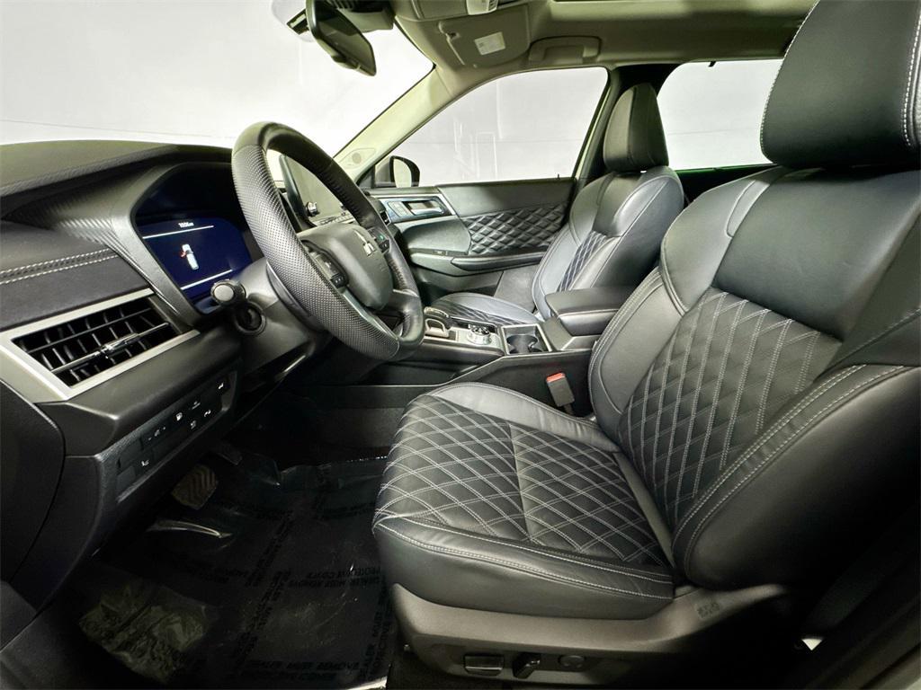 used 2023 Mitsubishi Outlander PHEV car, priced at $27,992