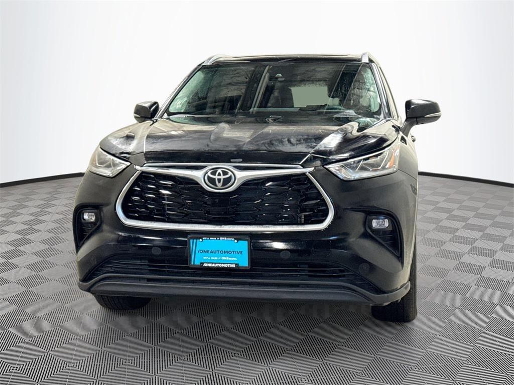 used 2023 Toyota Highlander car, priced at $38,747