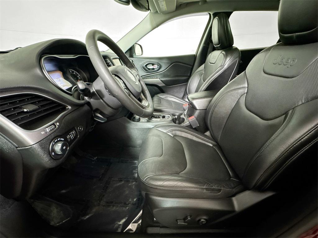 used 2021 Jeep Cherokee car, priced at $19,397