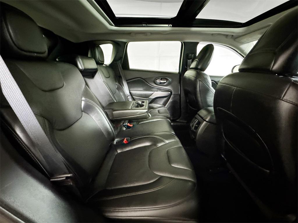 used 2021 Jeep Cherokee car, priced at $19,397